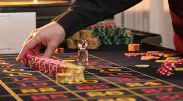 What are the popular gambling sites in India?